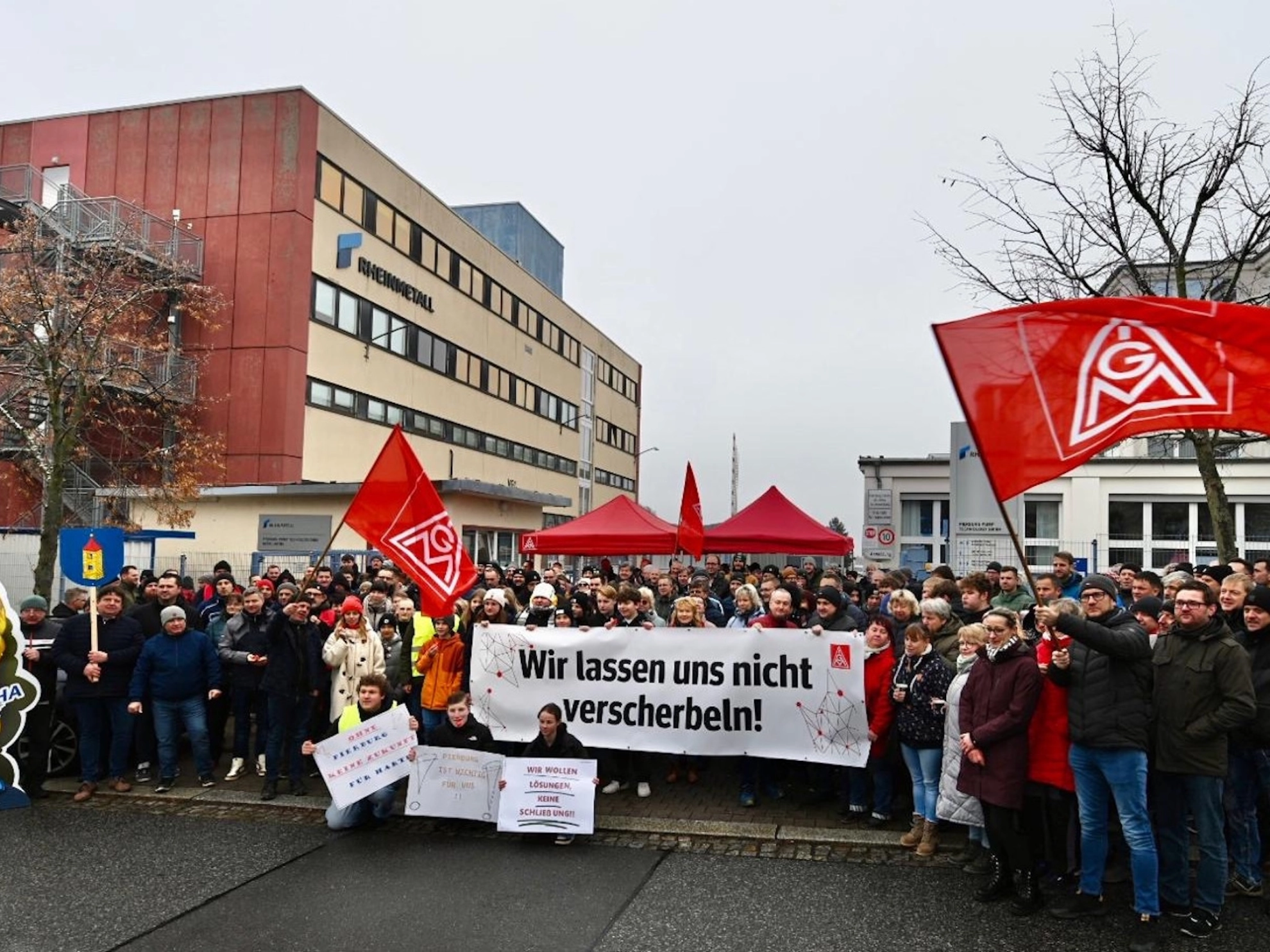 Überleitungstarifvertrag sichert Zukunft des Standortes von Rheinmetall/ Pierburg Pump Technology